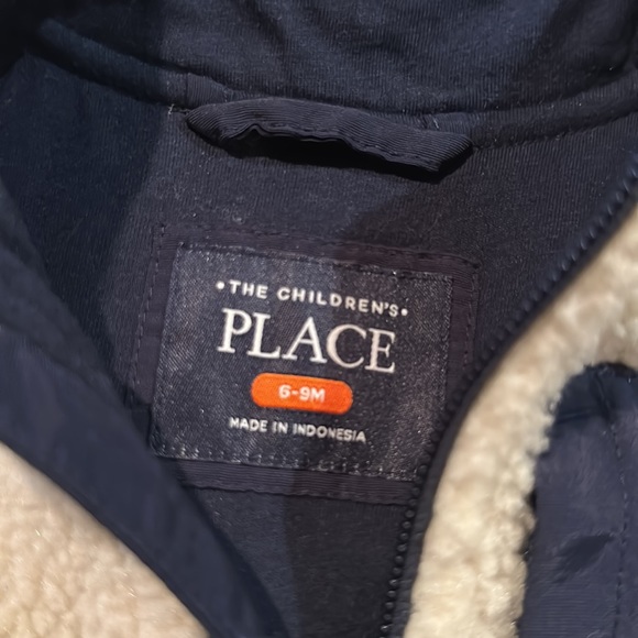 Children’s place zip up jacket - Picture 2 of 3